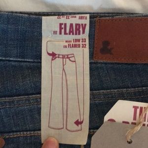 H&M Fit and Flary Jeans NWT